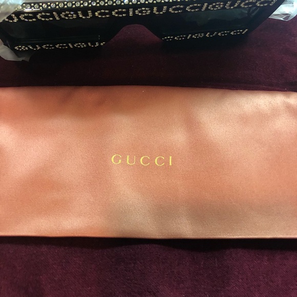 Gucci Sunnies
